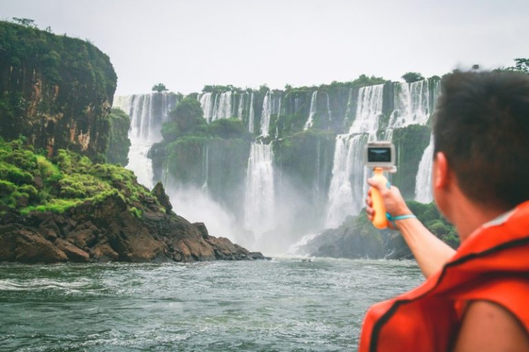 Découvrez les nouveaux profils de voyageurs en Amérique latine : jeunes explorateurs, adeptes d’écotourisme et amateurs d’expériences culturelles uniques