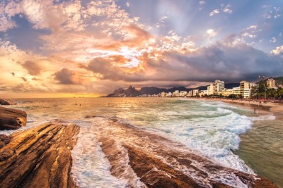 Plage de sable blanc à Rio de Janeiro